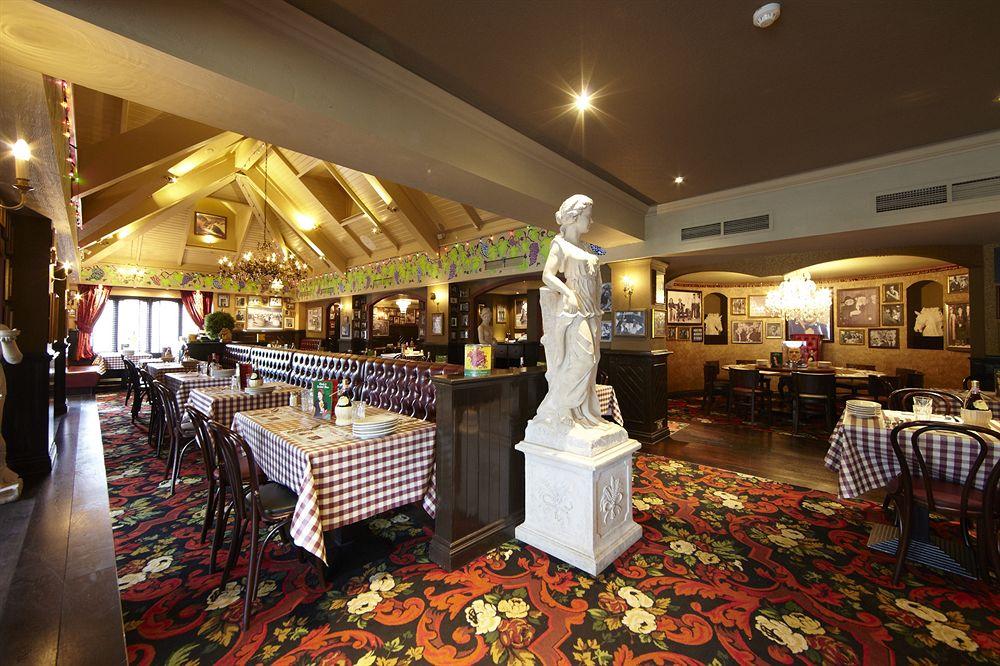 Hotel Village Wirral