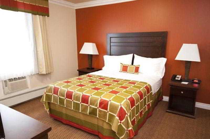 Village Wirral Hotel